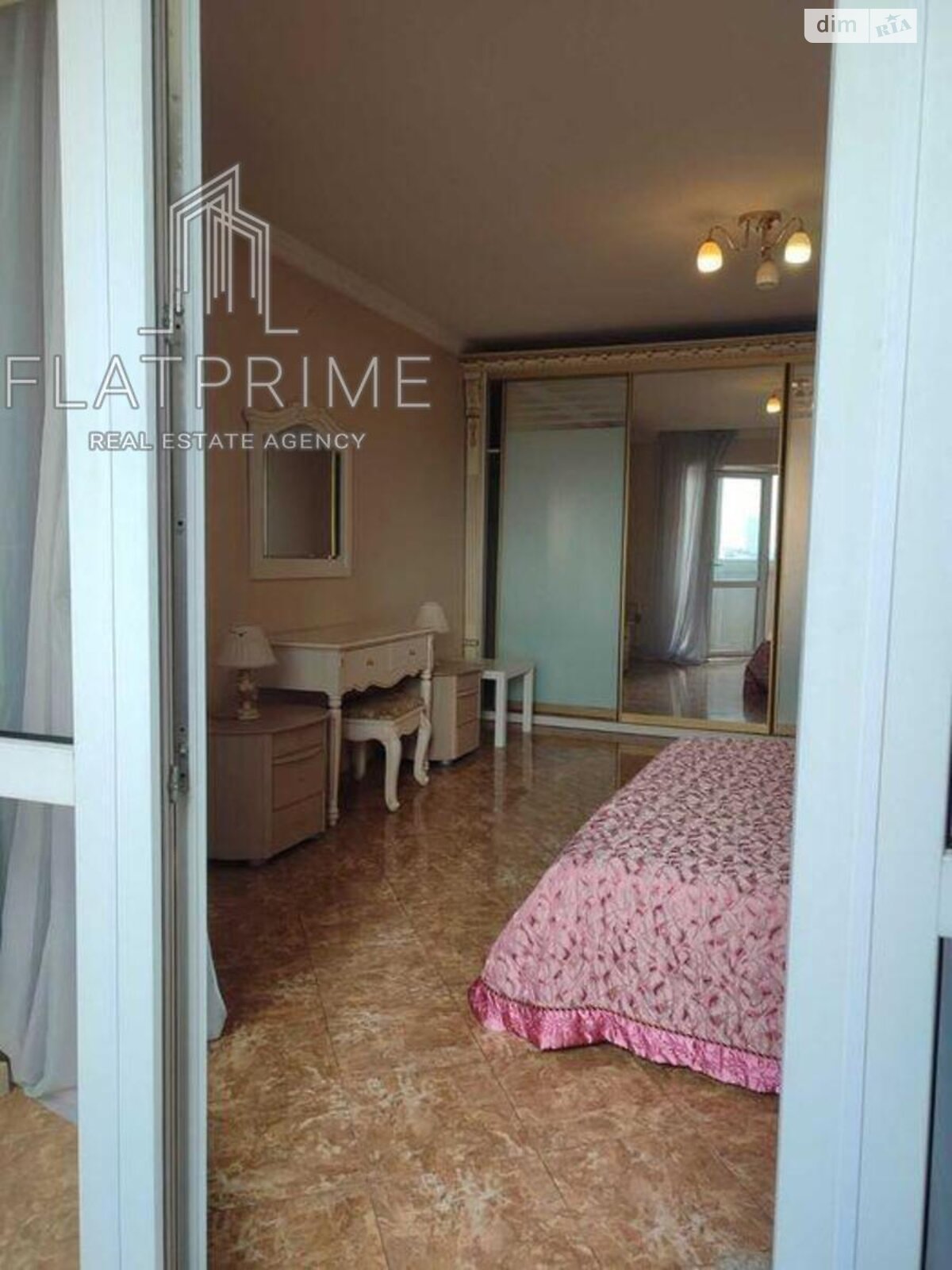 Продажа двухкомнатной квартиры в Киеве, на ул. Антоновича 165, район Новое строение фото 1 Продажа двухкомнатной квартиры в Киеве, на ул. Антоновича 165, район Новое строение фото 1