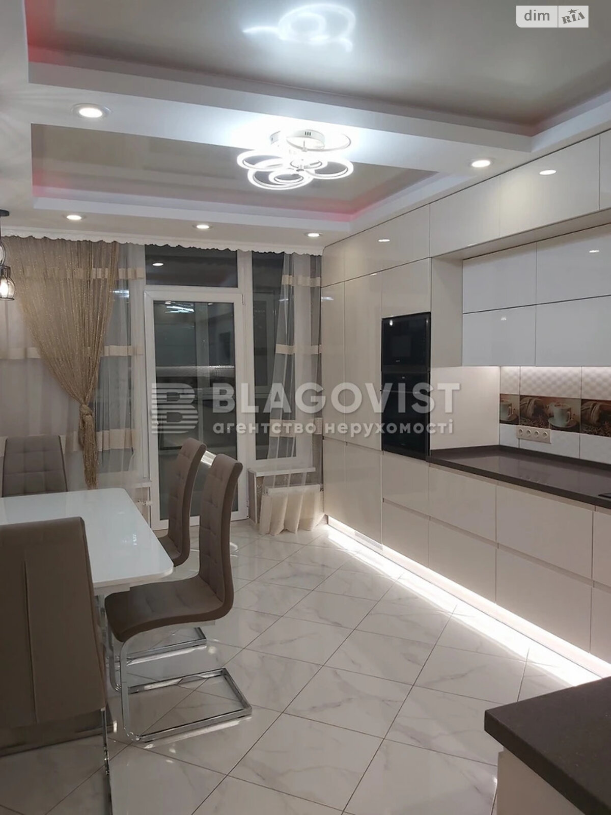 Продаж двокімнатної квартири в Києві, на вул. Антоновича 109, район Нова забудова фото 1 Продаж двокімнатної квартири в Києві, на вул. Антоновича 109, район Нова забудова фото 1