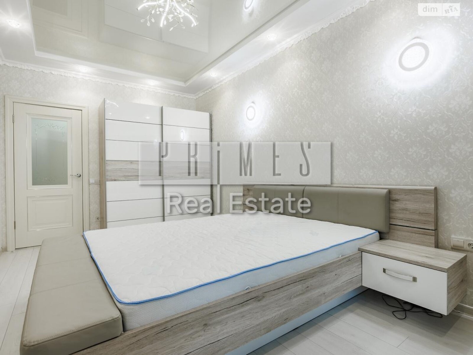 Продажа двухкомнатной квартиры в Киеве, на ул. Антоновича 109, район Новое строение фото 1 Продажа двухкомнатной квартиры в Киеве, на ул. Антоновича 109, район Новое строение фото 1