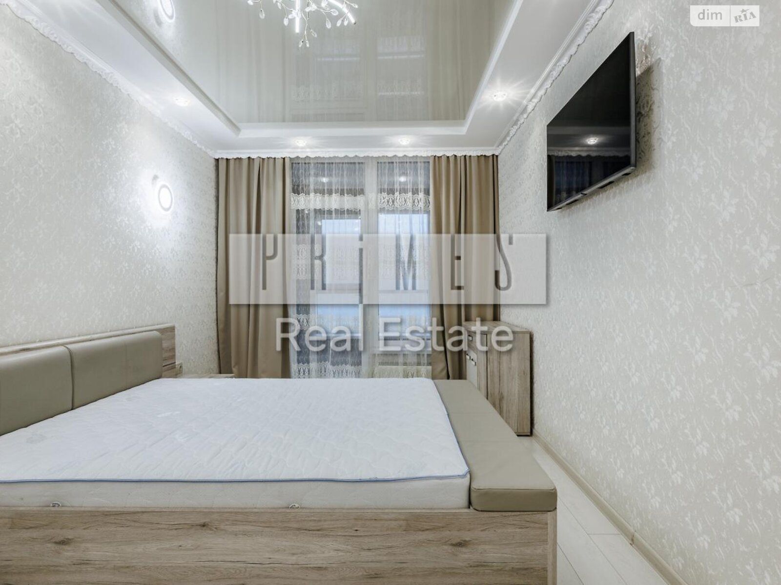 Продажа трехкомнатной квартиры в Киеве, на ул. Антоновича 109, район Новое строение фото 1 Продажа трехкомнатной квартиры в Киеве, на ул. Антоновича 109, район Новое строение фото 1