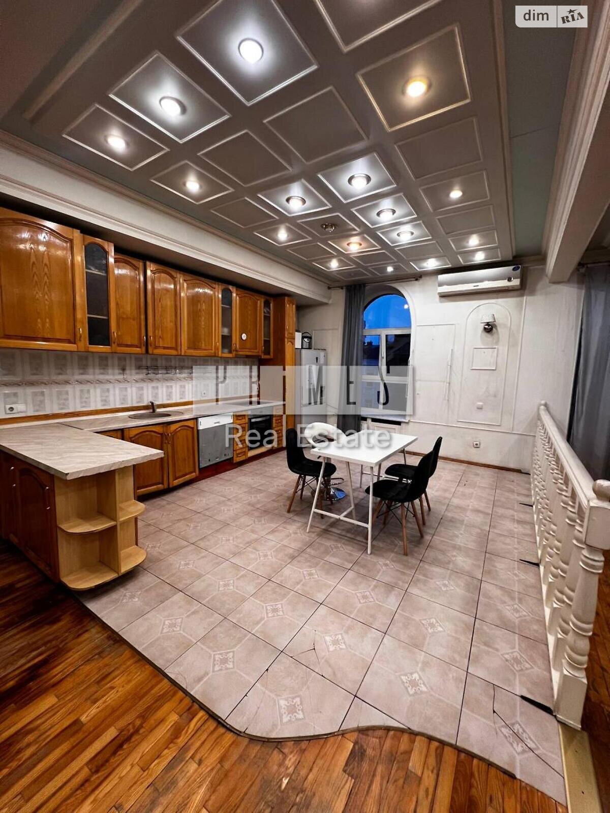 Продажа пятикомнатной квартиры в Киеве, на ул. Антоновича 14, район Новое строение фото 1