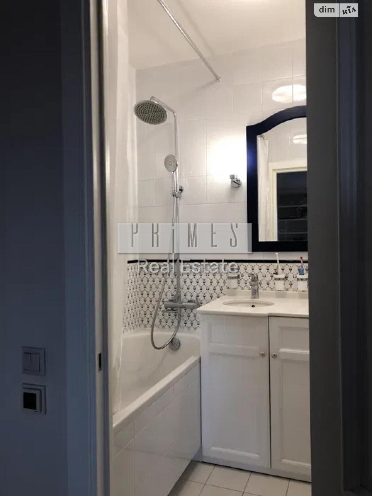 Продажа трехкомнатной квартиры в Киеве, на ул. Антоновича 166, район Новое строение фото 1 Продажа трехкомнатной квартиры в Киеве, на ул. Антоновича 166, район Новое строение фото 1