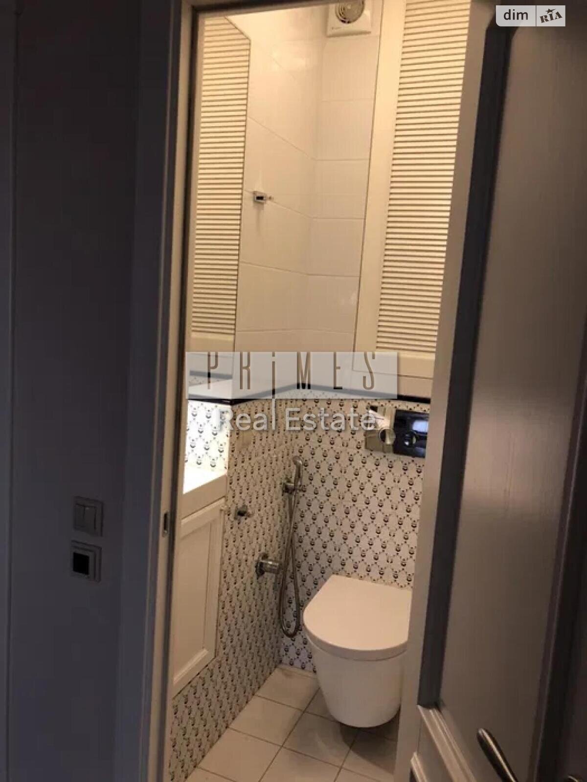 Продажа трехкомнатной квартиры в Киеве, на ул. Антоновича 166, район Новое строение фото 1 Продажа трехкомнатной квартиры в Киеве, на ул. Антоновича 166, район Новое строение фото 1