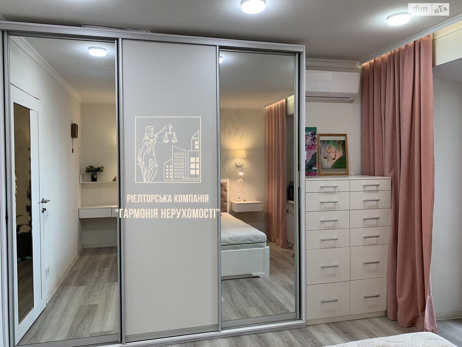 Продажа трехкомнатной квартиры в Киеве, на ул. Антоновича 103А, район Новое строение фото 1 Продажа трехкомнатной квартиры в Киеве, на ул. Антоновича 103А, район Новое строение фото 1