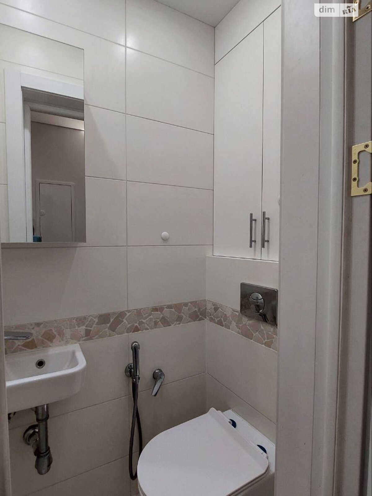 Продажа трехкомнатной квартиры в Киеве, на ул. Антоновича 103А, район Новое строение фото 1 Продажа трехкомнатной квартиры в Киеве, на ул. Антоновича 103А, район Новое строение фото 1