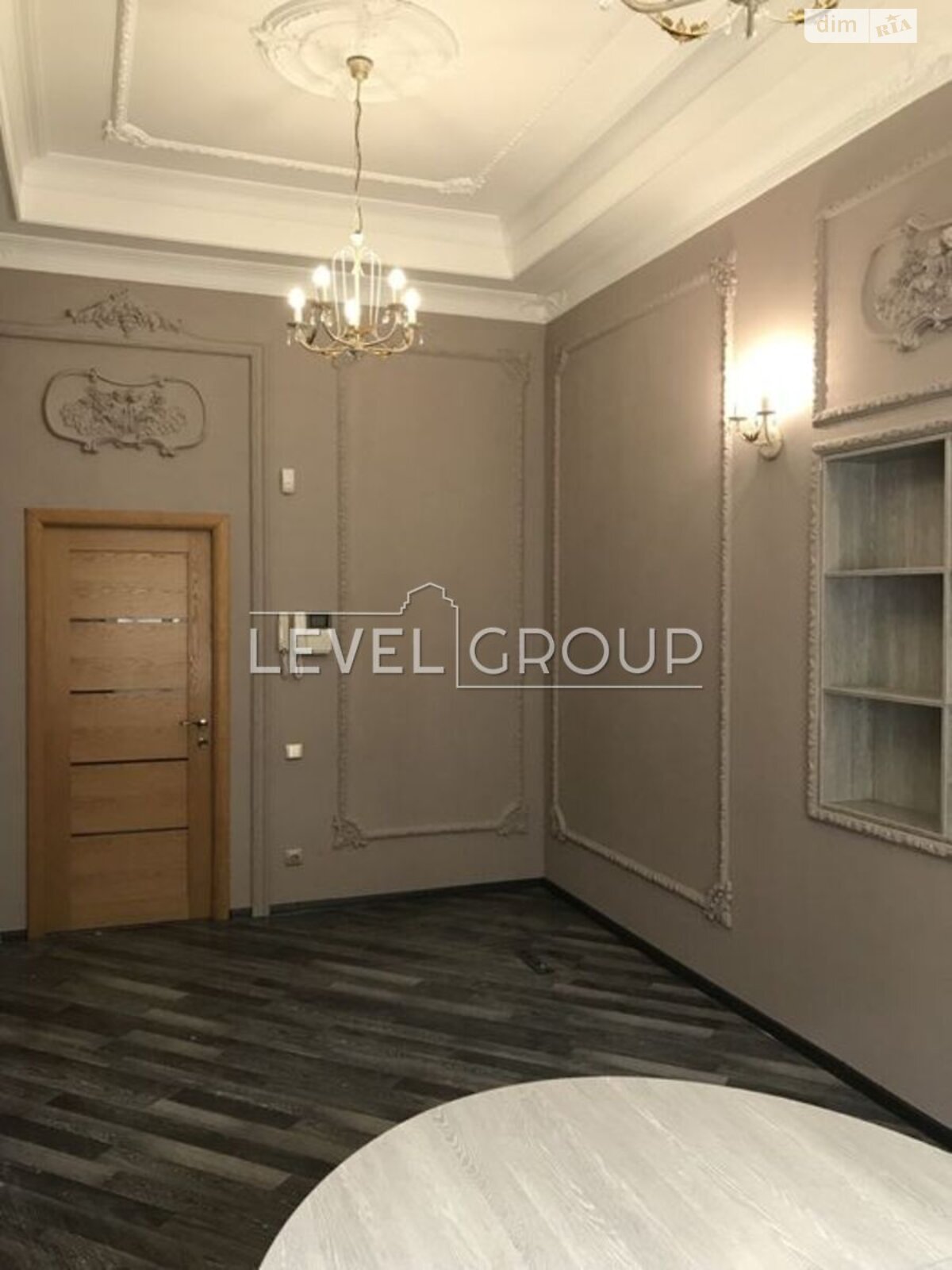 Продажа трехкомнатной квартиры в Киеве, на ул. Большая Васильковская 26, район Новое строение фото 1