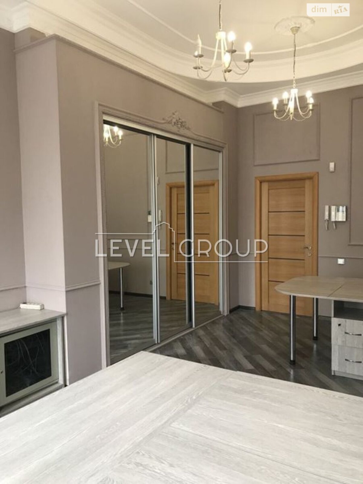 Продажа трехкомнатной квартиры в Киеве, на ул. Большая Васильковская 26, район Новое строение фото 1