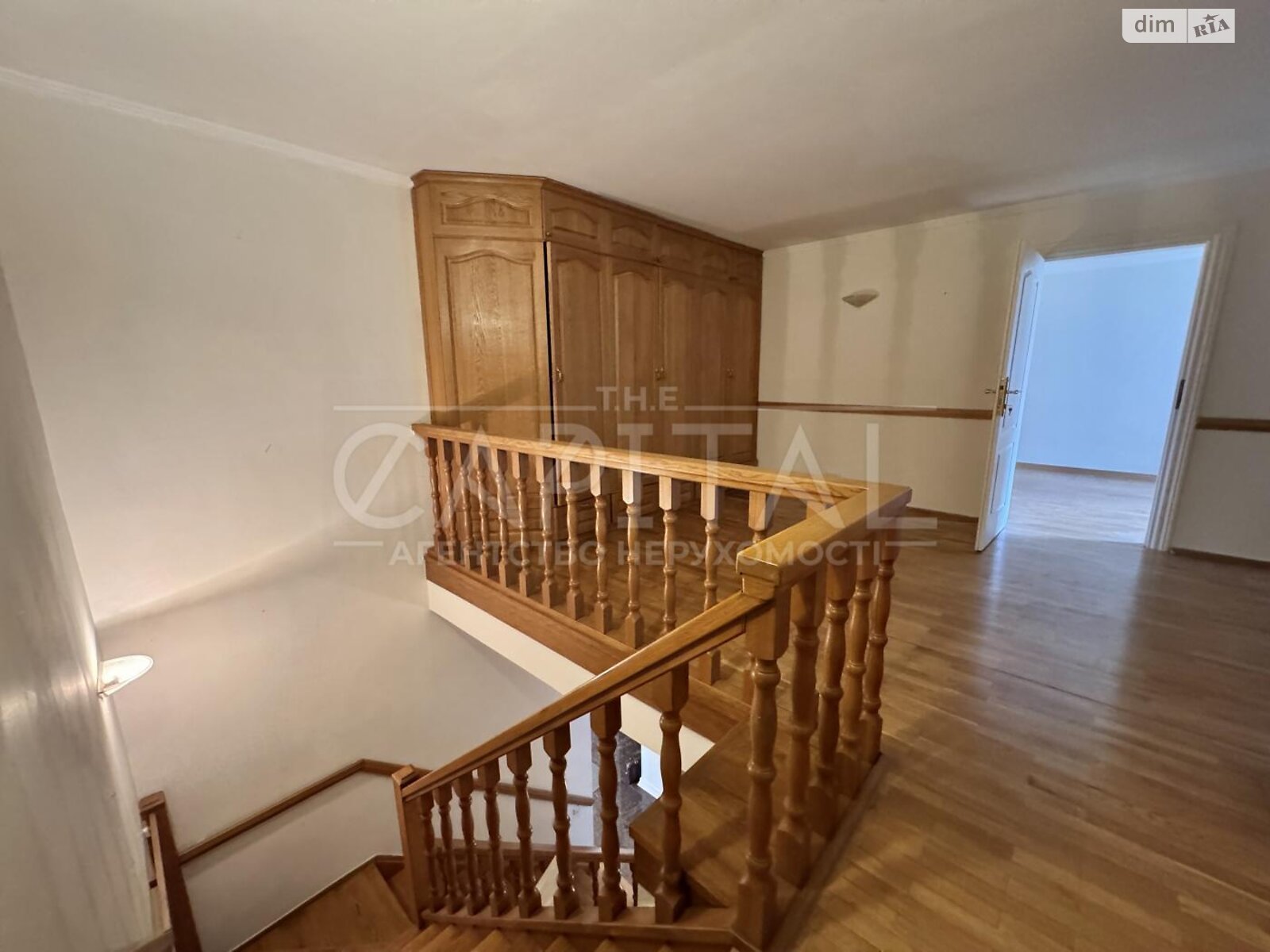Продаж вісьмикімнатної квартири в Києві, на вул. Жилянська 5/60, район Нова забудова фото 1 Продаж вісьмикімнатної квартири в Києві, на вул. Жилянська 5/60, район Нова забудова фото 1