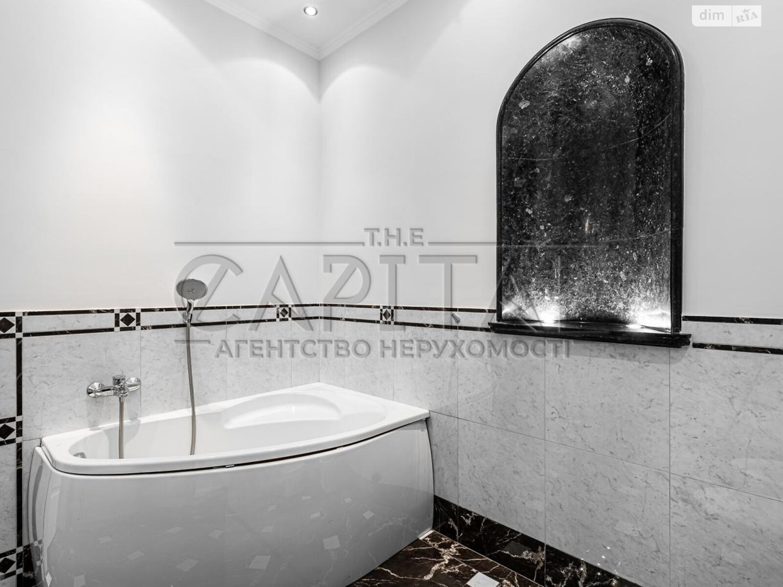 Продажа восьмикомнатной квартиры в Киеве, на ул. Жилянская 5/60, район Новое строение фото 1 Продажа восьмикомнатной квартиры в Киеве, на ул. Жилянская 5/60, район Новое строение фото 1