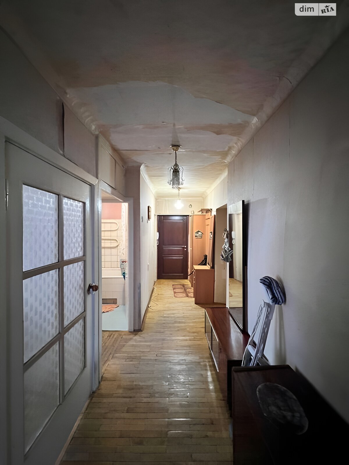 Продаж трикімнатної квартири в Києві, на вул. Лабораторна 15, район Нова забудова фото 1 Продаж трикімнатної квартири в Києві, на вул. Лабораторна 15, район Нова забудова фото 1