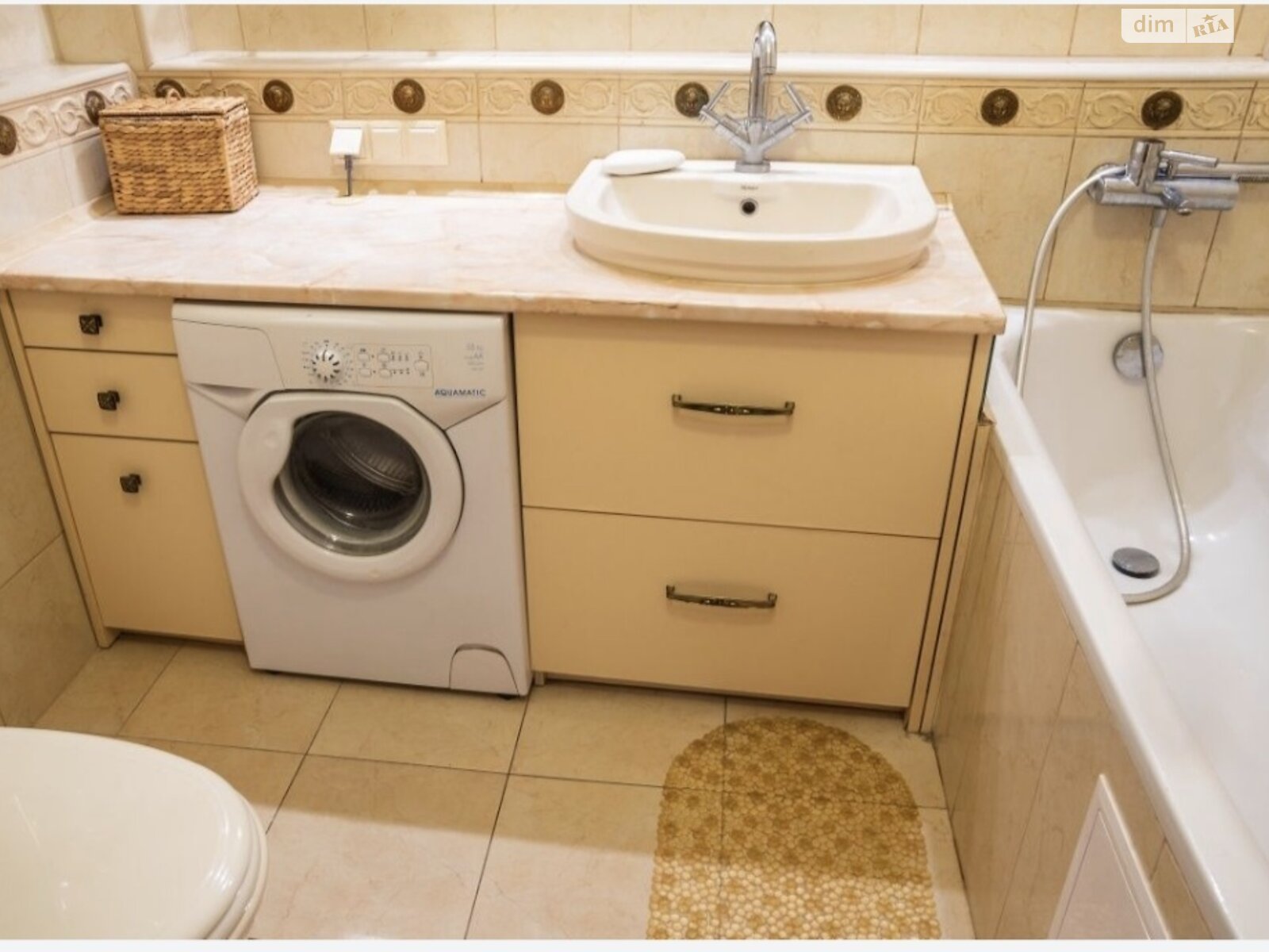 Продажа трехкомнатной квартиры в Киеве, на ул. Немецкая 4, район Новое строение фото 1