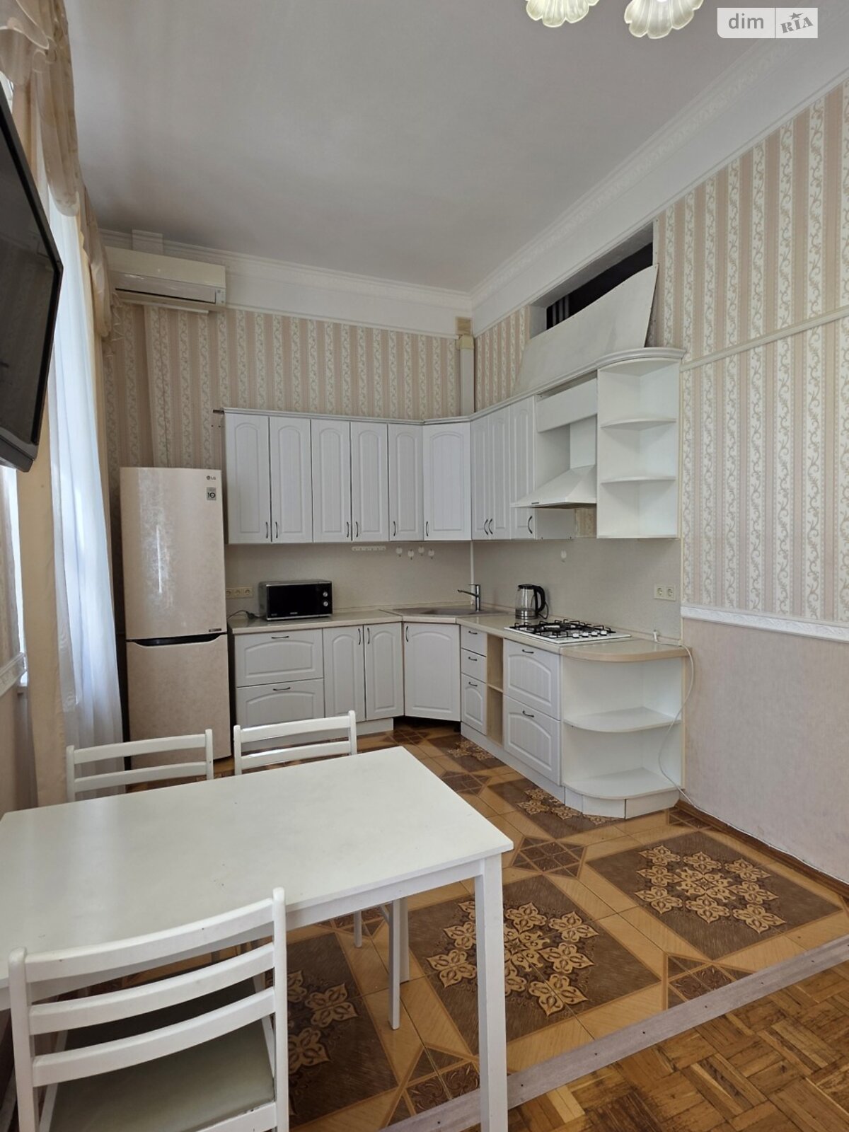 Продаж трикімнатної квартири в Києві, на вул. Саксаганського 41В, район Нова забудова фото 1 Продаж трикімнатної квартири в Києві, на вул. Саксаганського 41В, район Нова забудова фото 1
