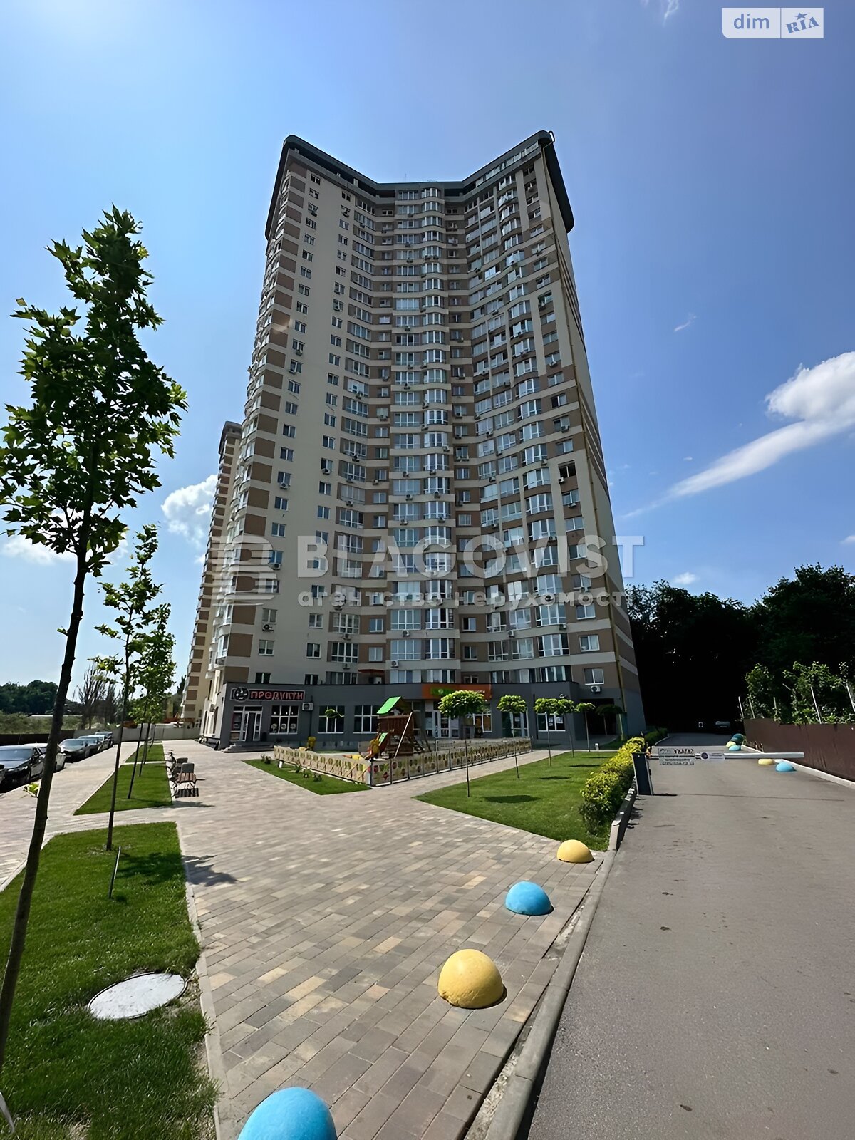 Продажа трехкомнатной квартиры в Киеве, на ул. Новополевая 2 корпус 2, фото 1 Продажа трехкомнатной квартиры в Киеве, на ул. Новополевая 2 корпус 2, фото 1