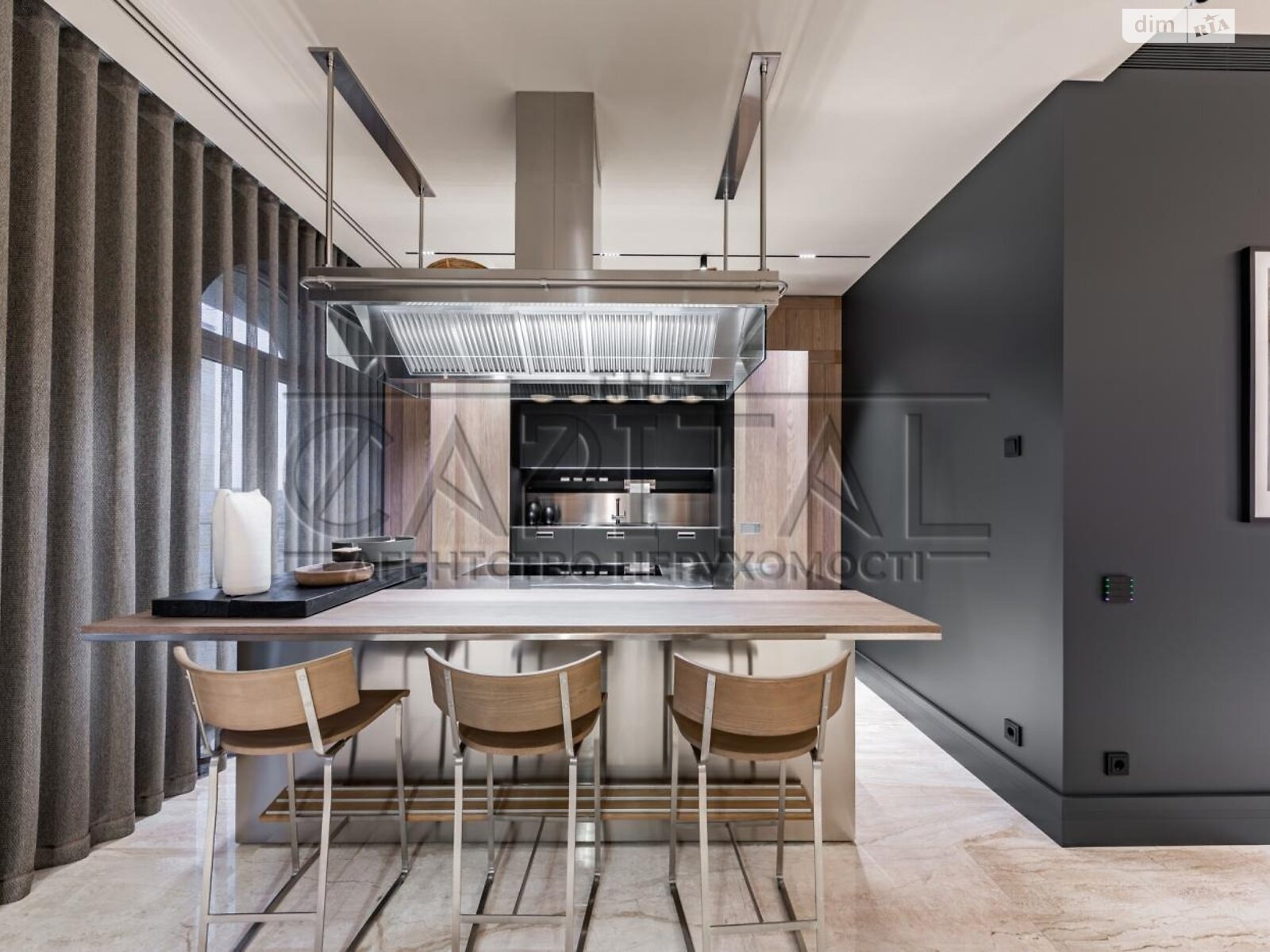 Продажа трехкомнатной квартиры в Киеве, на ул. Новоселицкая 10, фото 1 Продажа трехкомнатной квартиры в Киеве, на ул. Новоселицкая 10, фото 1