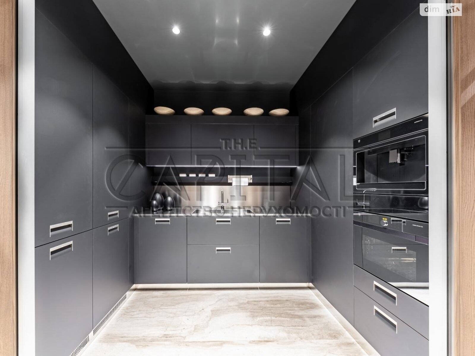 Продажа трехкомнатной квартиры в Киеве, на ул. Новоселицкая 10, фото 1 Продажа трехкомнатной квартиры в Киеве, на ул. Новоселицкая 10, фото 1