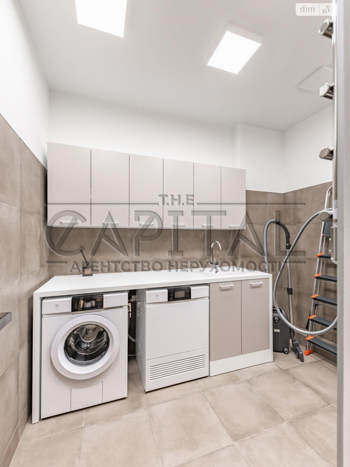 Продажа трехкомнатной квартиры в Киеве, на ул. Новоселицкая 10, фото 1 Продажа трехкомнатной квартиры в Киеве, на ул. Новоселицкая 10, фото 1