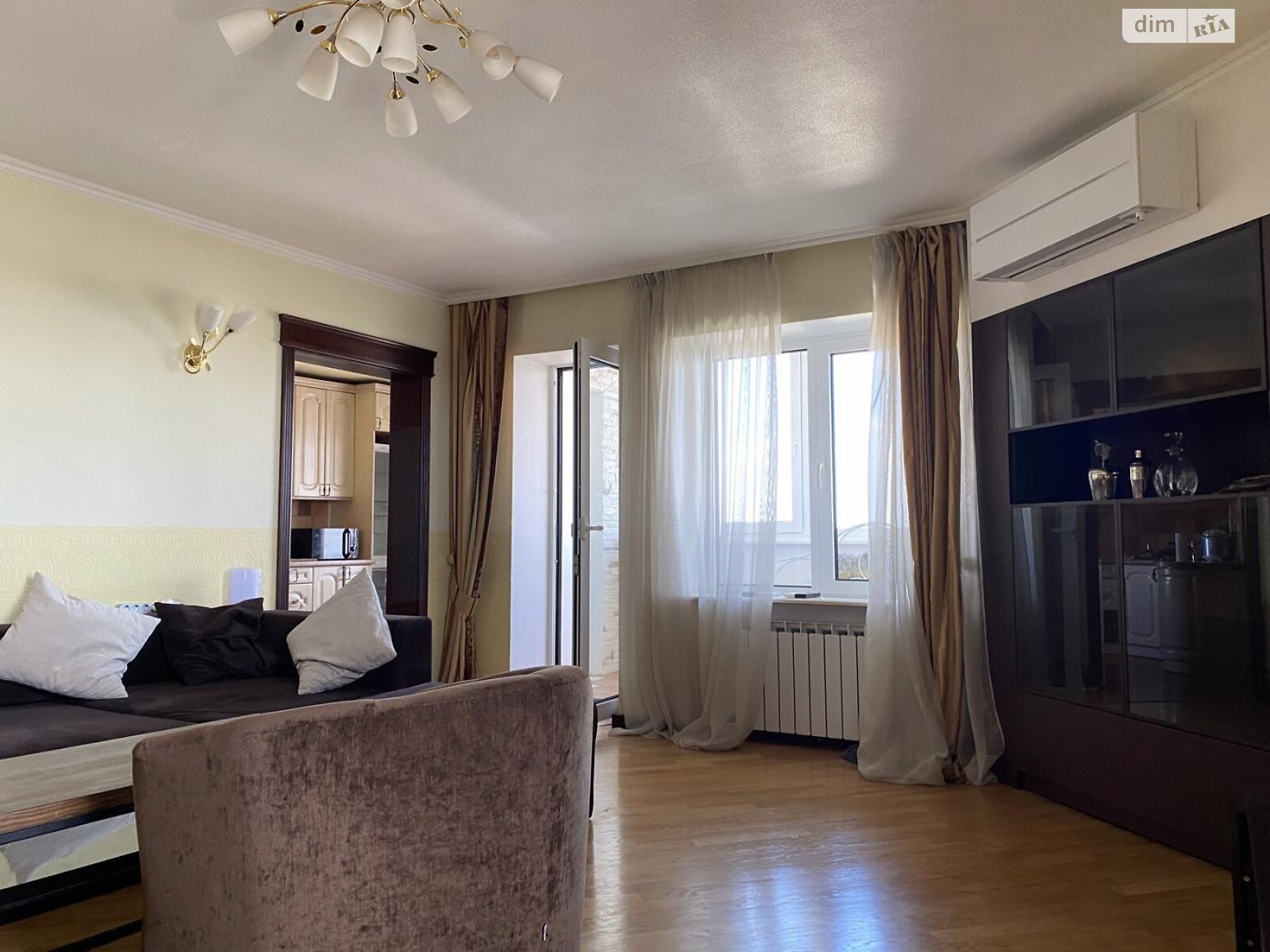 Продаж чотирикімнатної квартири в Києві, на вул. Богатирська 6/1, район Оболонь фото 1 Продаж чотирикімнатної квартири в Києві, на вул. Богатирська 6/1, район Оболонь фото 1