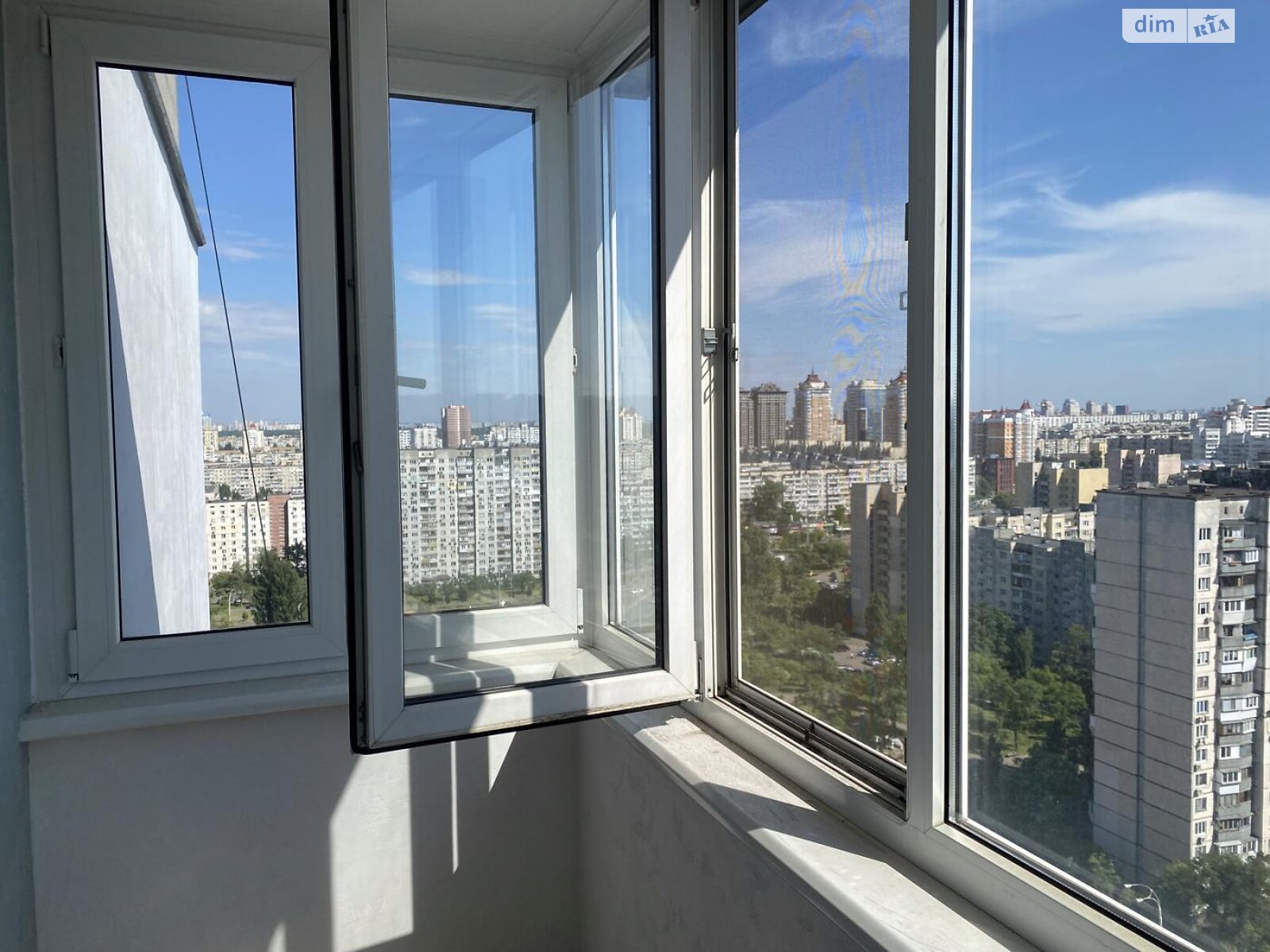 Продаж чотирикімнатної квартири в Києві, на вул. Богатирська 6/1, район Оболонь фото 1 Продаж чотирикімнатної квартири в Києві, на вул. Богатирська 6/1, район Оболонь фото 1
