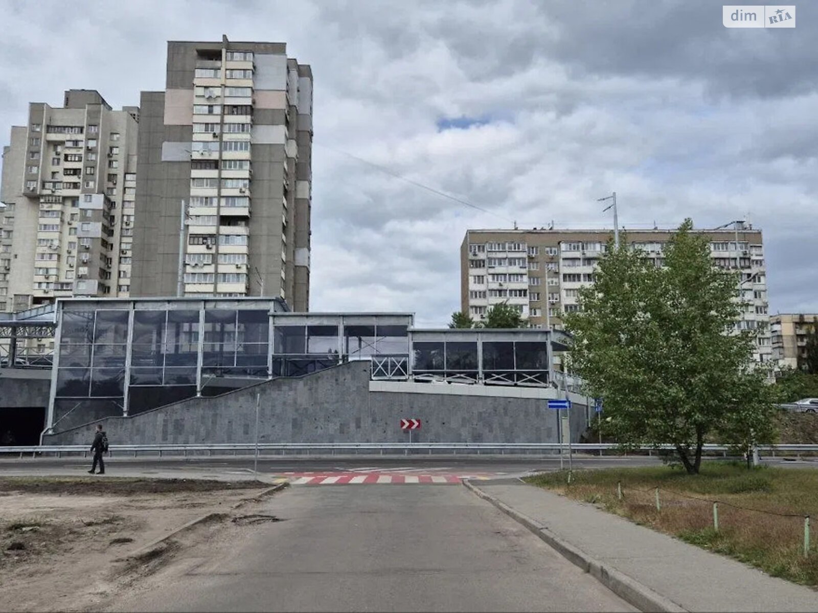 Продажа трехкомнатной квартиры в Киеве, на ул. Богатырская 2, район Оболонь фото 1 Продажа трехкомнатной квартиры в Киеве, на ул. Богатырская 2, район Оболонь фото 1