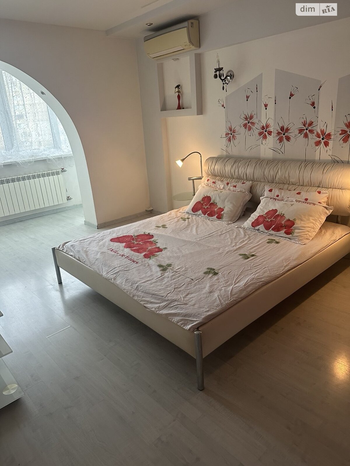 Продажа трехкомнатной квартиры в Киеве, на ул. Героев Днепра 32, район Оболонь фото 1