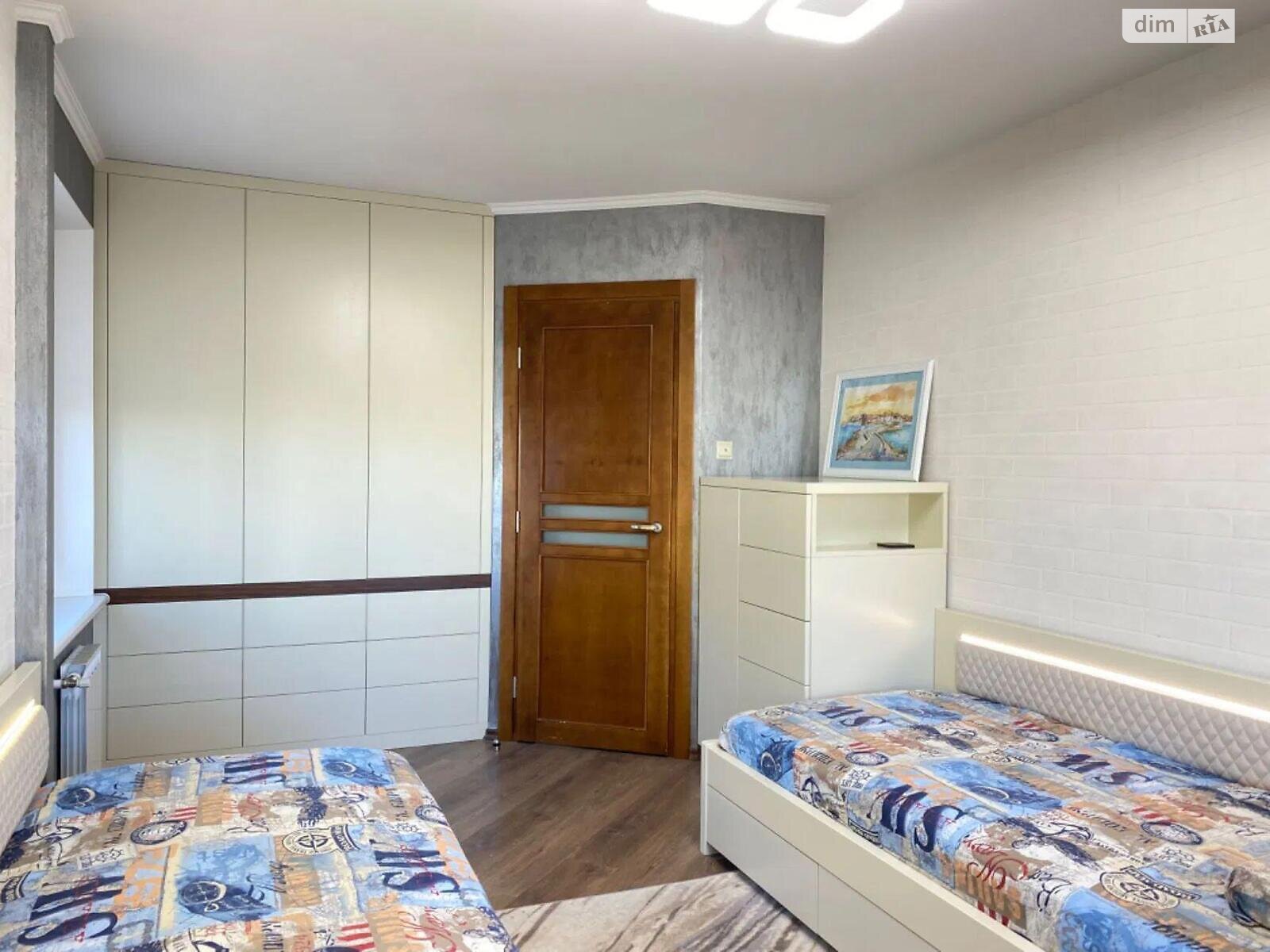 Продажа трехкомнатной квартиры в Киеве, на ул. Героев полка АЗОВ 32, район Оболонь фото 1 Продажа трехкомнатной квартиры в Киеве, на ул. Героев полка АЗОВ 32, район Оболонь фото 1