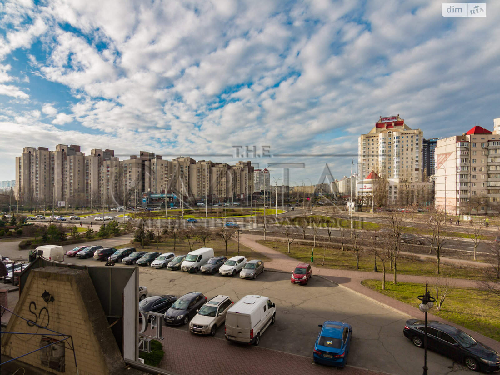 Продаж чотирикімнатної квартири в Києві, на просп. Володимира Івасюка, район Оболонь фото 1