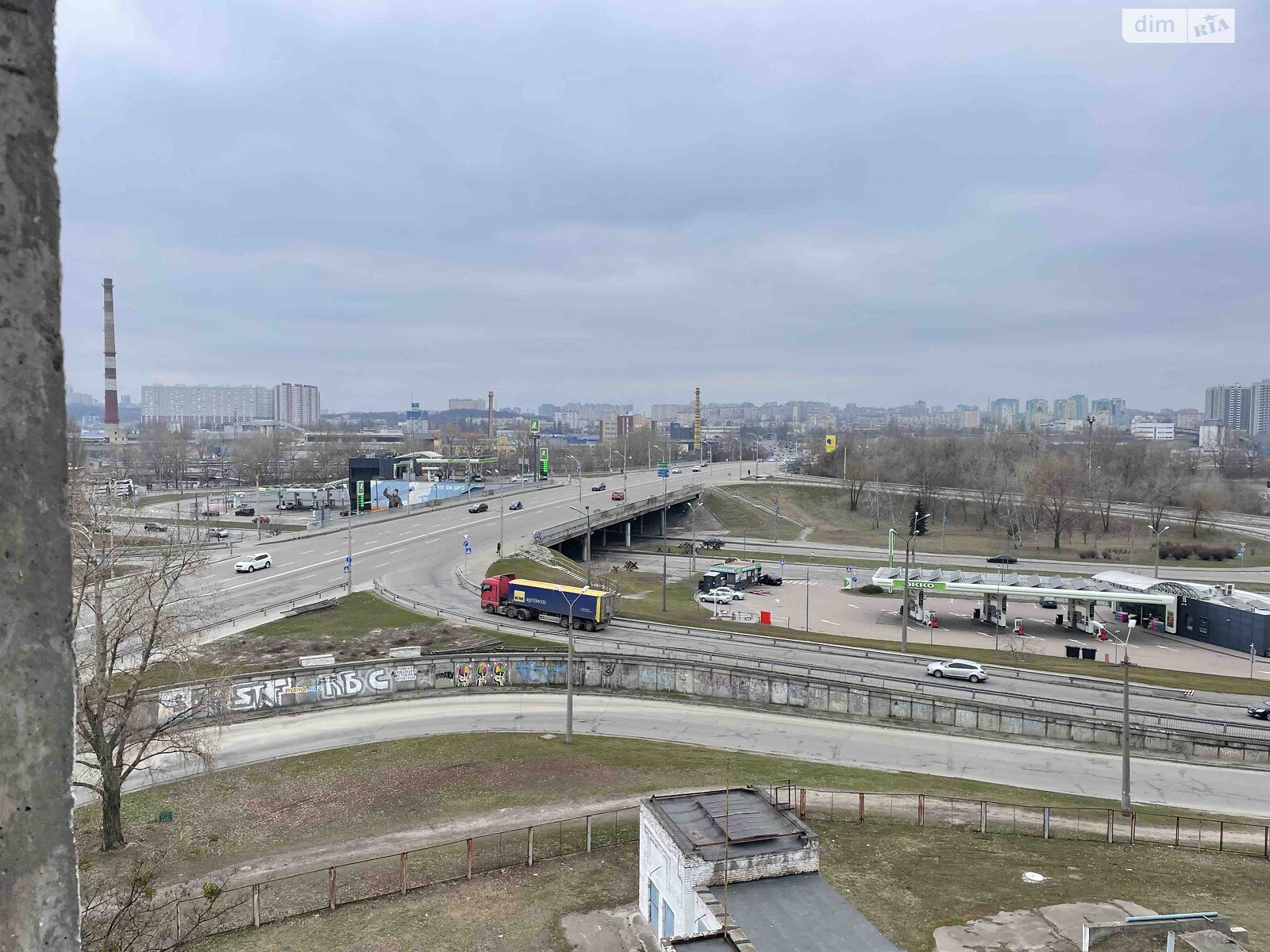 Продаж однокімнатної квартири в Києві, на вул. Левка Лук'яненка 1, район Оболонь фото 1