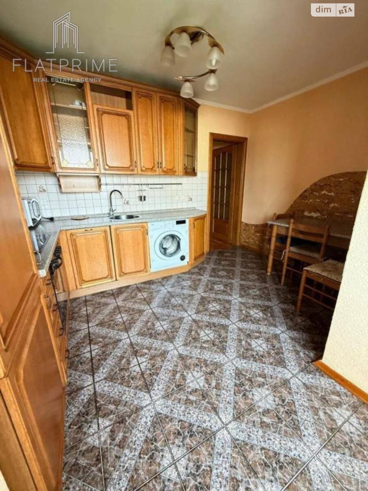 Продажа трехкомнатной квартиры в Киеве, на ул. Левка Лукьяненко 18, район Оболонь фото 1 Продажа трехкомнатной квартиры в Киеве, на ул. Левка Лукьяненко 18, район Оболонь фото 1