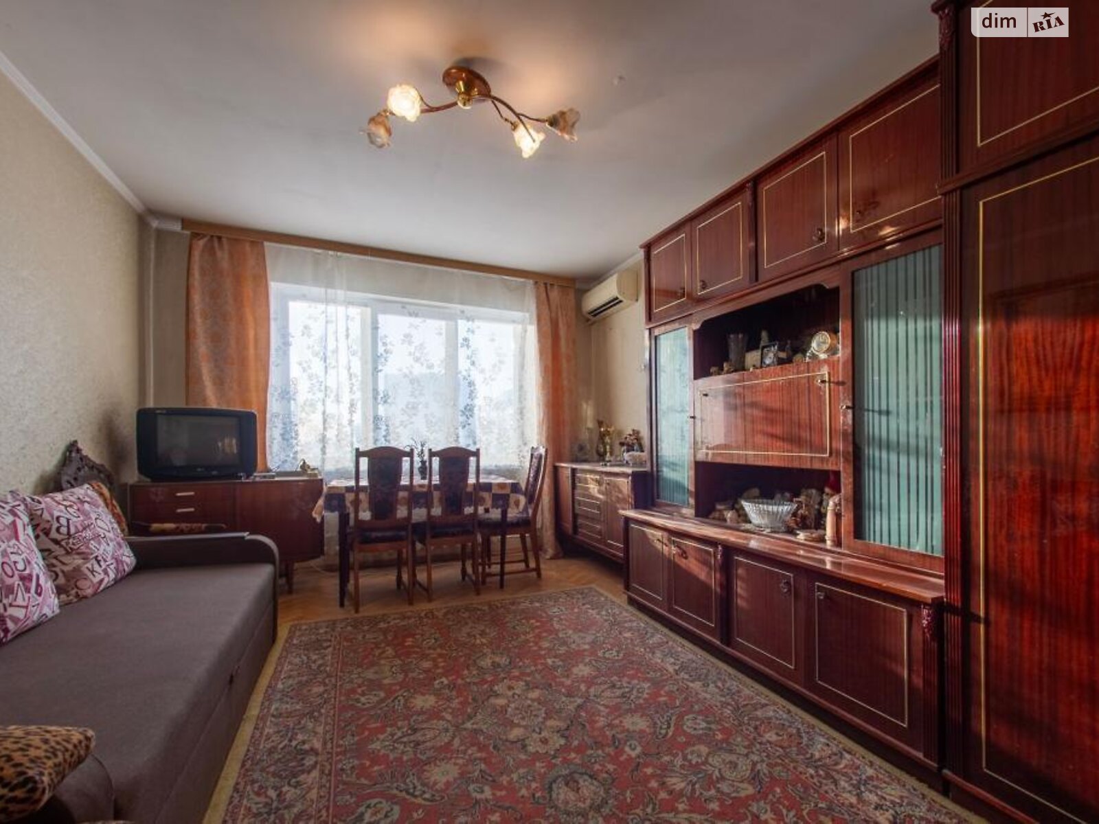 Продаж трикімнатної квартири в Києві, на вул. Левка Лук'яненка 7, район Оболонь фото 1 Продаж трикімнатної квартири в Києві, на вул. Левка Лук'яненка 7, район Оболонь фото 1