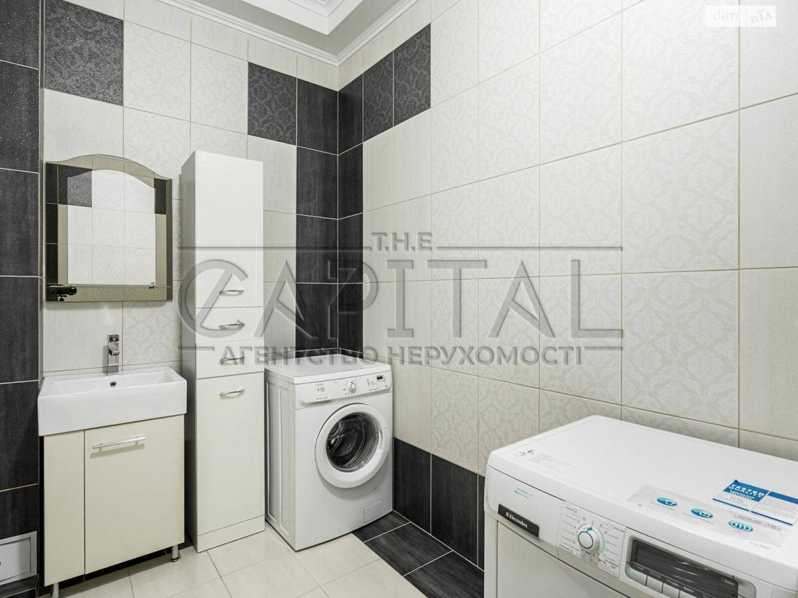 Продаж п`ятикімнатної квартири в Києві, на наб. Оболонська 7, район Оболонь фото 1 Продаж п`ятикімнатної квартири в Києві, на наб. Оболонська 7, район Оболонь фото 1