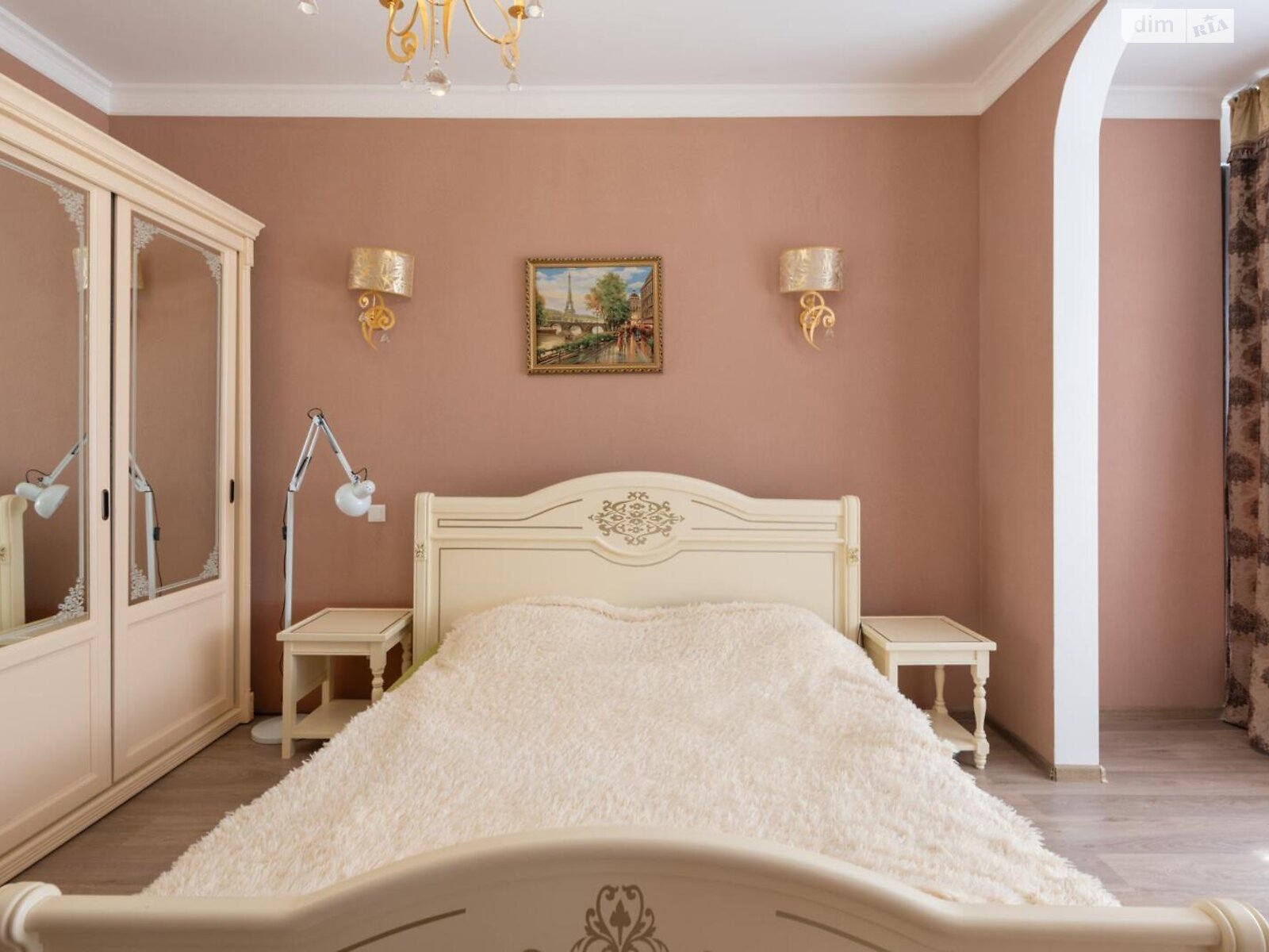 Продаж трикімнатної квартири в Києві, на наб. Оболонська 7, район Оболонь фото 1 Продаж трикімнатної квартири в Києві, на наб. Оболонська 7, район Оболонь фото 1