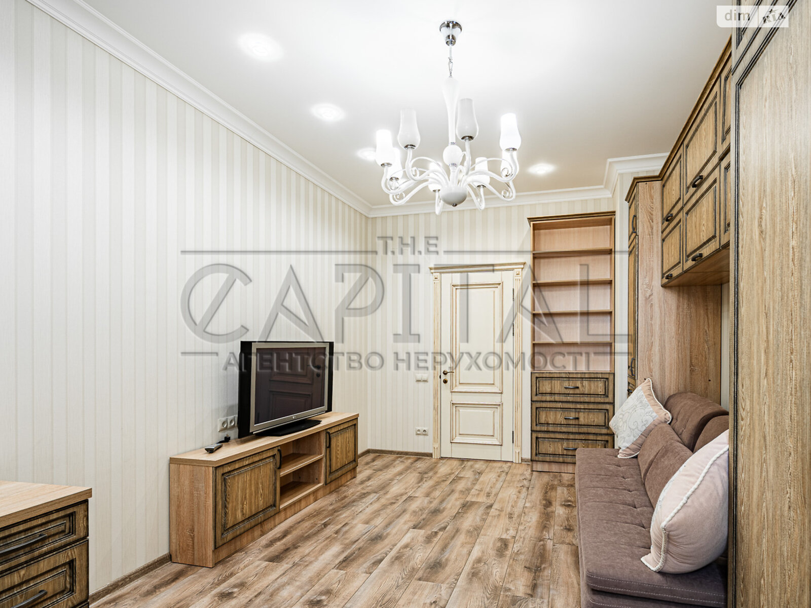 Продаж трикімнатної квартири в Києві, на наб. Оболонська 1, район Оболонь фото 1 Продаж трикімнатної квартири в Києві, на наб. Оболонська 1, район Оболонь фото 1