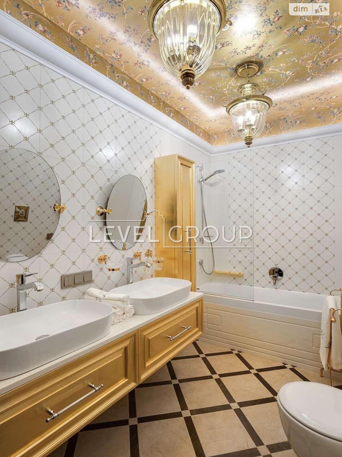 Продажа пятикомнатной квартиры в Киеве, на наб. Оболонская 1 корпус 1, район Оболонь фото 1