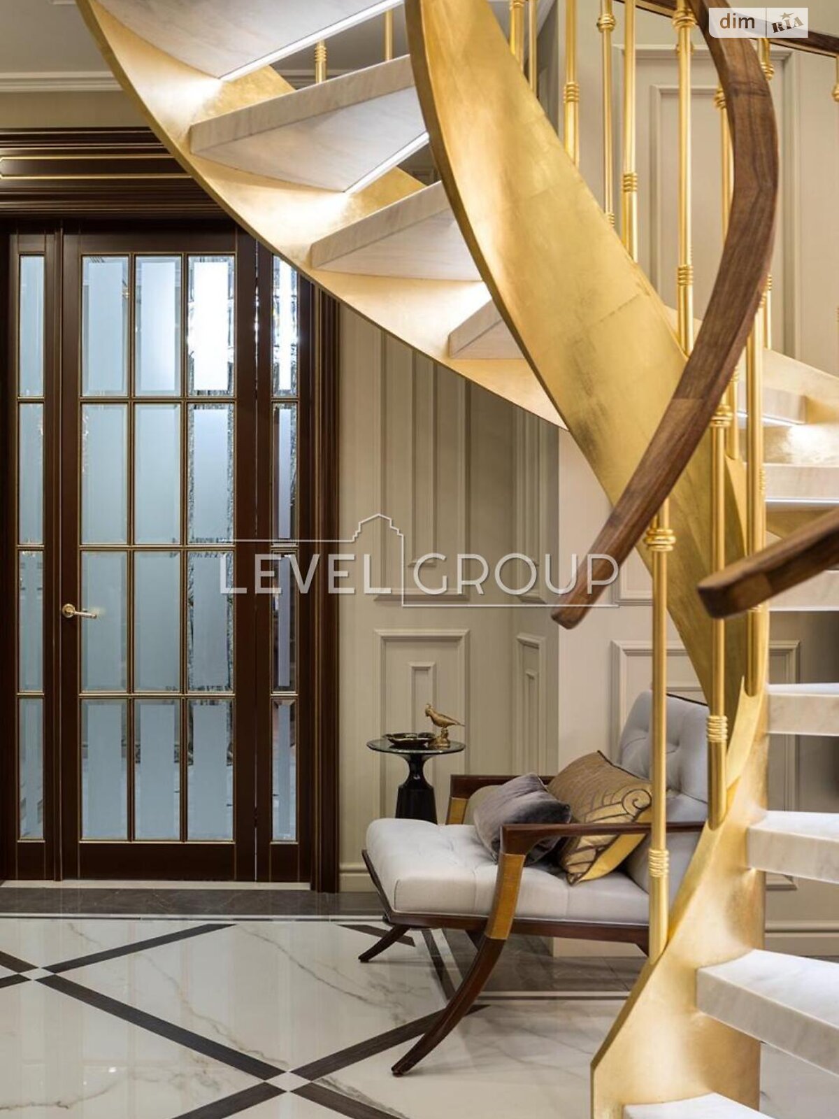 Продажа пятикомнатной квартиры в Киеве, на наб. Оболонская 1 корпус 1, район Оболонь фото 1