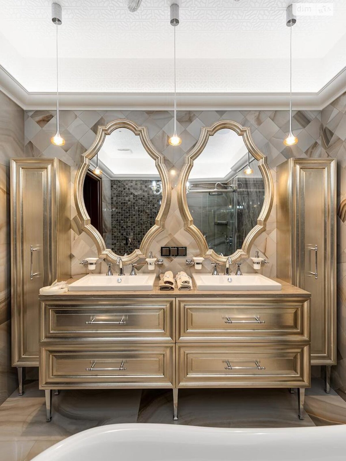 Продажа пятикомнатной квартиры в Киеве, на наб. Оболонская 1 корпус 1, район Оболонь фото 1