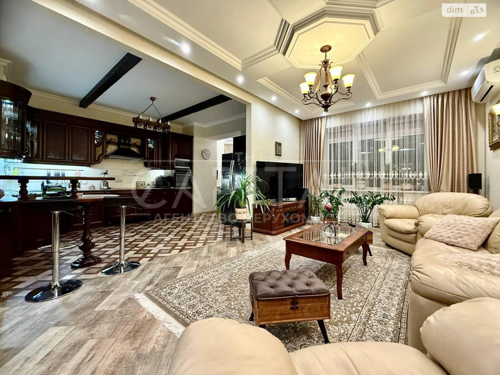 Продажа четырехкомнатной квартиры в Киеве, на наб. Оболонская 3 корпус 1, район Оболонь фото 1