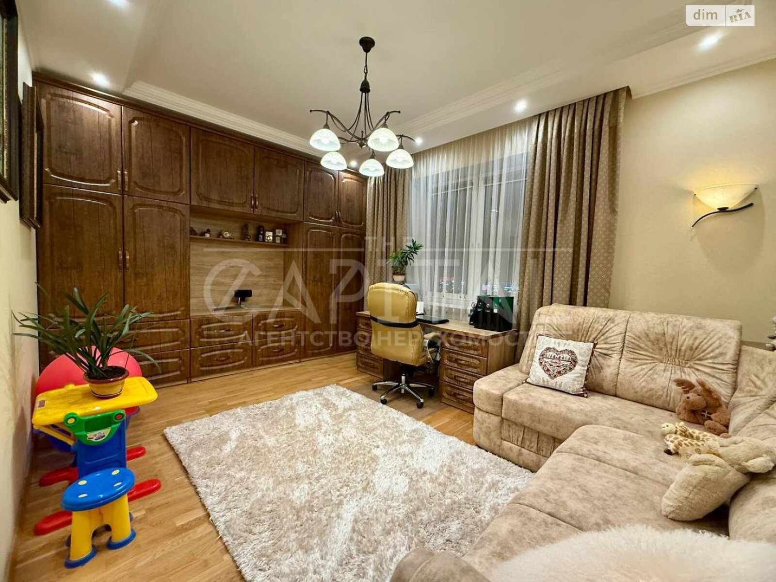 Продажа четырехкомнатной квартиры в Киеве, на наб. Оболонская 3 корпус 1, район Оболонь фото 1