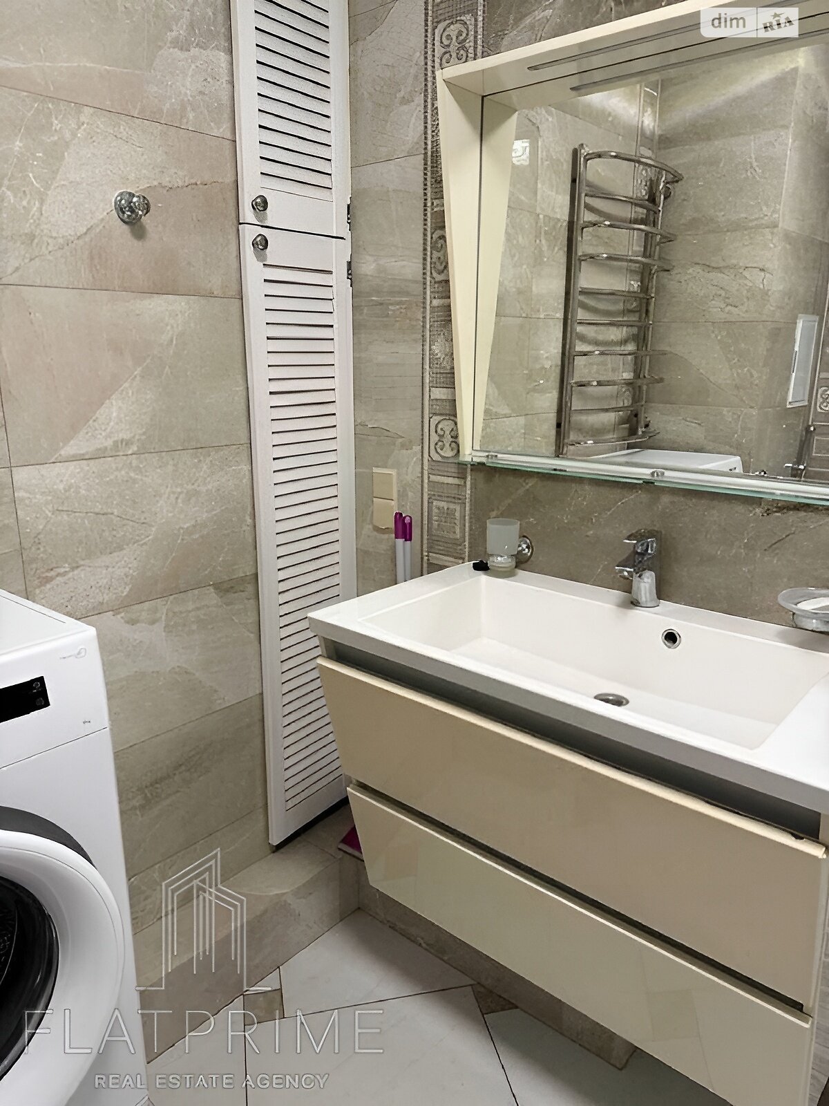 Продажа трехкомнатной квартиры в Киеве, на пл. Оболонская 5, район Оболонь фото 1 Продажа трехкомнатной квартиры в Киеве, на пл. Оболонская 5, район Оболонь фото 1