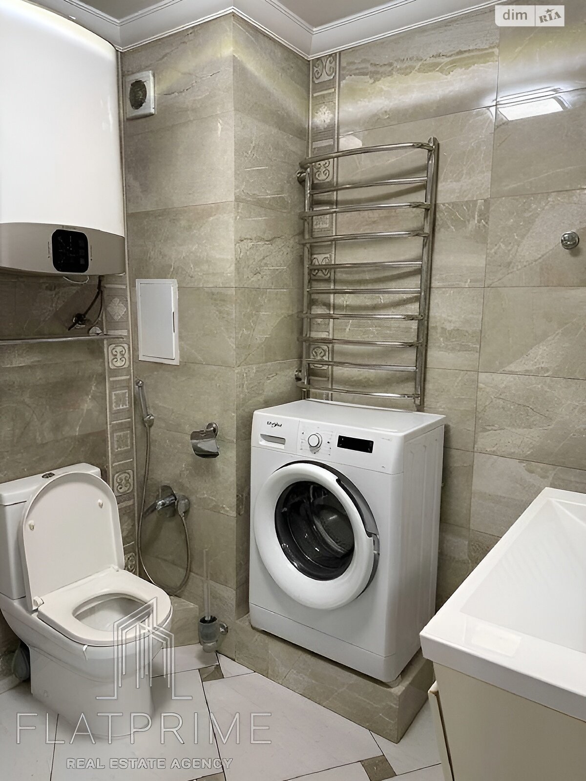 Продажа трехкомнатной квартиры в Киеве, на пл. Оболонская 5, район Оболонь фото 1 Продажа трехкомнатной квартиры в Киеве, на пл. Оболонская 5, район Оболонь фото 1
