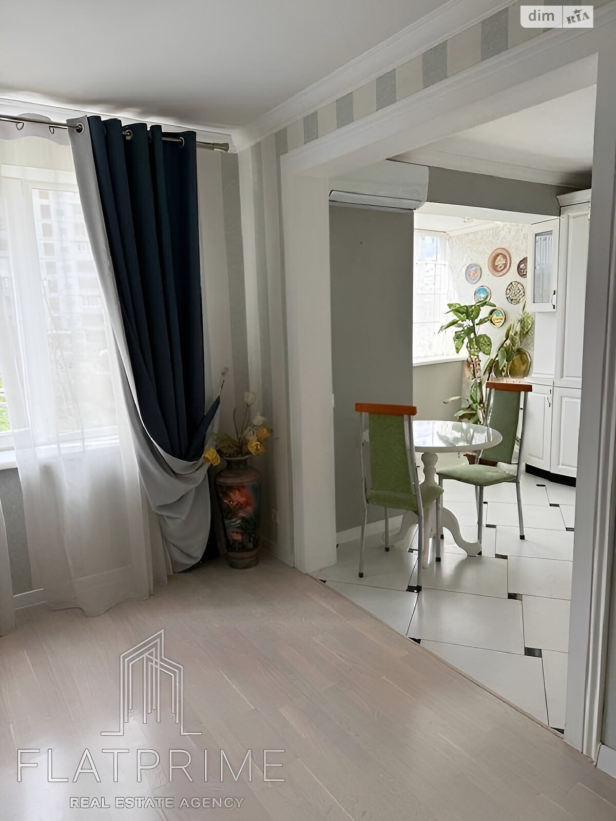 Продажа трехкомнатной квартиры в Киеве, на пл. Оболонская 5, район Оболонь фото 1 Продажа трехкомнатной квартиры в Киеве, на пл. Оболонская 5, район Оболонь фото 1