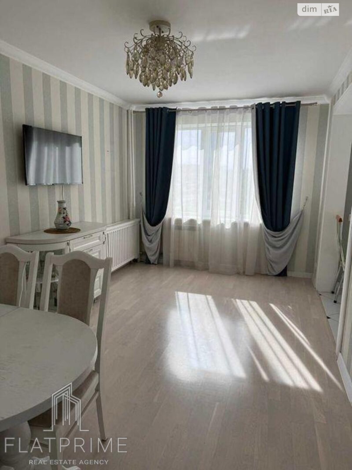 Продажа трехкомнатной квартиры в Киеве, на пл. Оболонская 5, район Оболонь фото 1 Продажа трехкомнатной квартиры в Киеве, на пл. Оболонская 5, район Оболонь фото 1