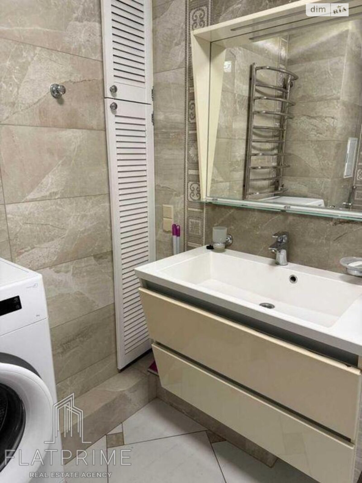 Продажа трехкомнатной квартиры в Киеве, на пл. Оболонская 5, район Оболонь фото 1 Продажа трехкомнатной квартиры в Киеве, на пл. Оболонская 5, район Оболонь фото 1