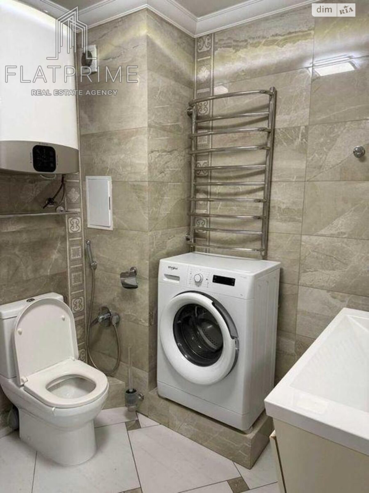 Продаж трикімнатної квартири в Києві, на пл. Оболонська 5, район Оболонь фото 1 Продаж трикімнатної квартири в Києві, на пл. Оболонська 5, район Оболонь фото 1