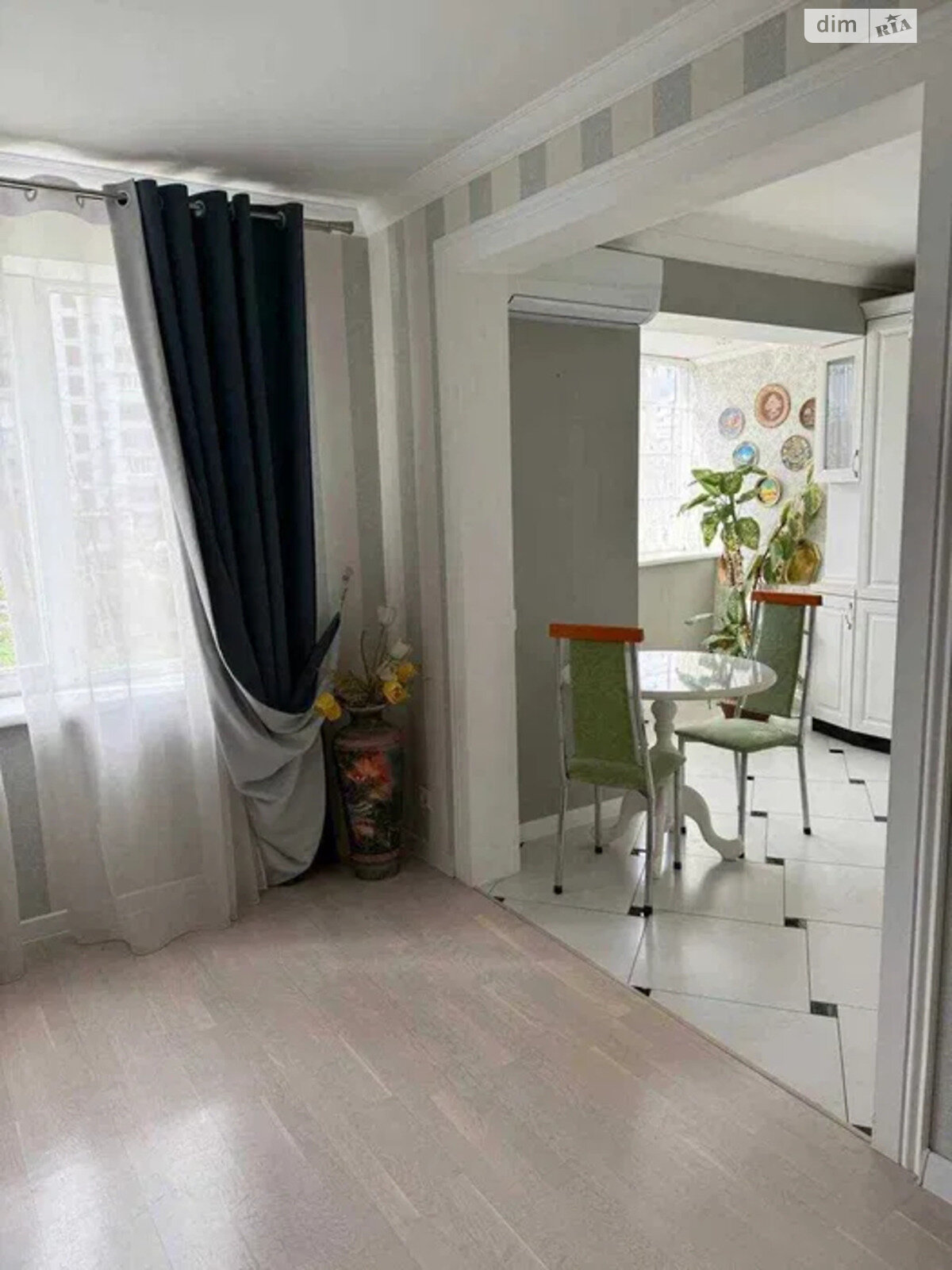 Продажа трехкомнатной квартиры в Киеве, на пл. Оболонская 5, район Оболонь фото 1 Продажа трехкомнатной квартиры в Киеве, на пл. Оболонская 5, район Оболонь фото 1