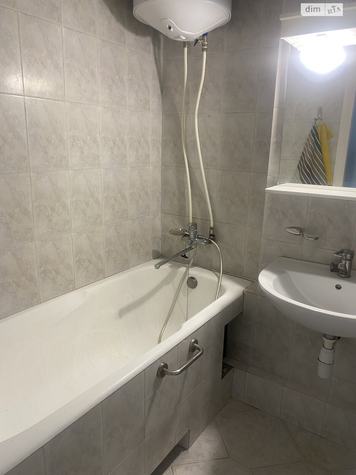 Продаж трикімнатної квартири в Києві, на пл. Оболонська 1, район Оболонь фото 1 Продаж трикімнатної квартири в Києві, на пл. Оболонська 1, район Оболонь фото 1