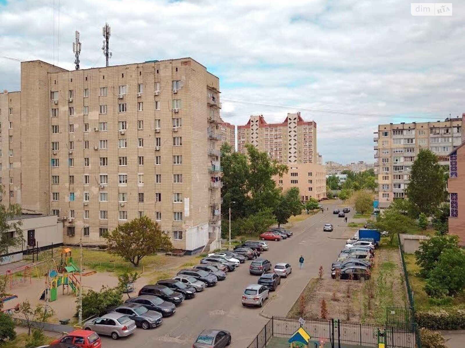 Продаж двокімнатної квартири в Києві, на просп. Оболонський 54, район Оболонь фото 1