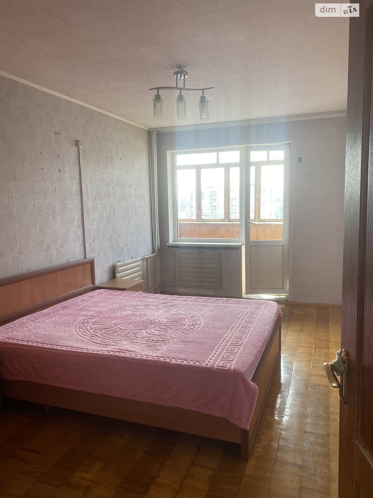 Продаж трикімнатної квартири в Києві, на просп. Оболонський 18Б, район Оболонь фото 1 Продаж трикімнатної квартири в Києві, на просп. Оболонський 18Б, район Оболонь фото 1