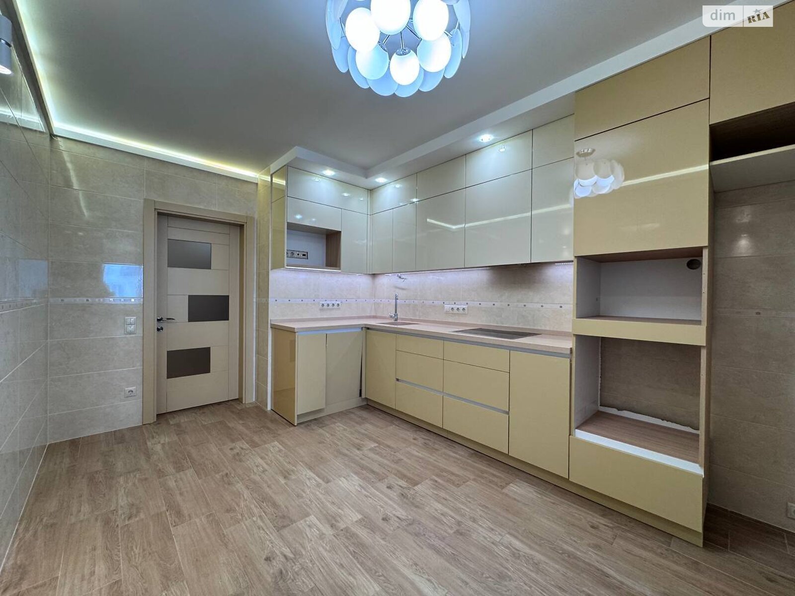 Продажа двухкомнатной квартиры в Киеве, на просп. Оболонский 1 корпус 1, район Оболонь фото 1 Продажа двухкомнатной квартиры в Киеве, на просп. Оболонский 1 корпус 1, район Оболонь фото 1