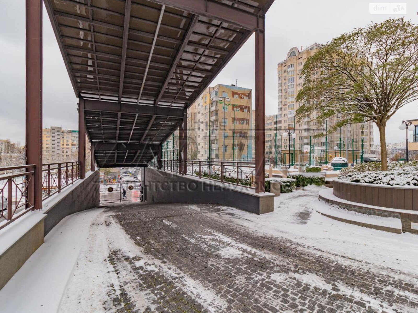 Продаж двокімнатної квартири в Києві, на просп. Оболонський 26, район Оболонь фото 1 Продаж двокімнатної квартири в Києві, на просп. Оболонський 26, район Оболонь фото 1