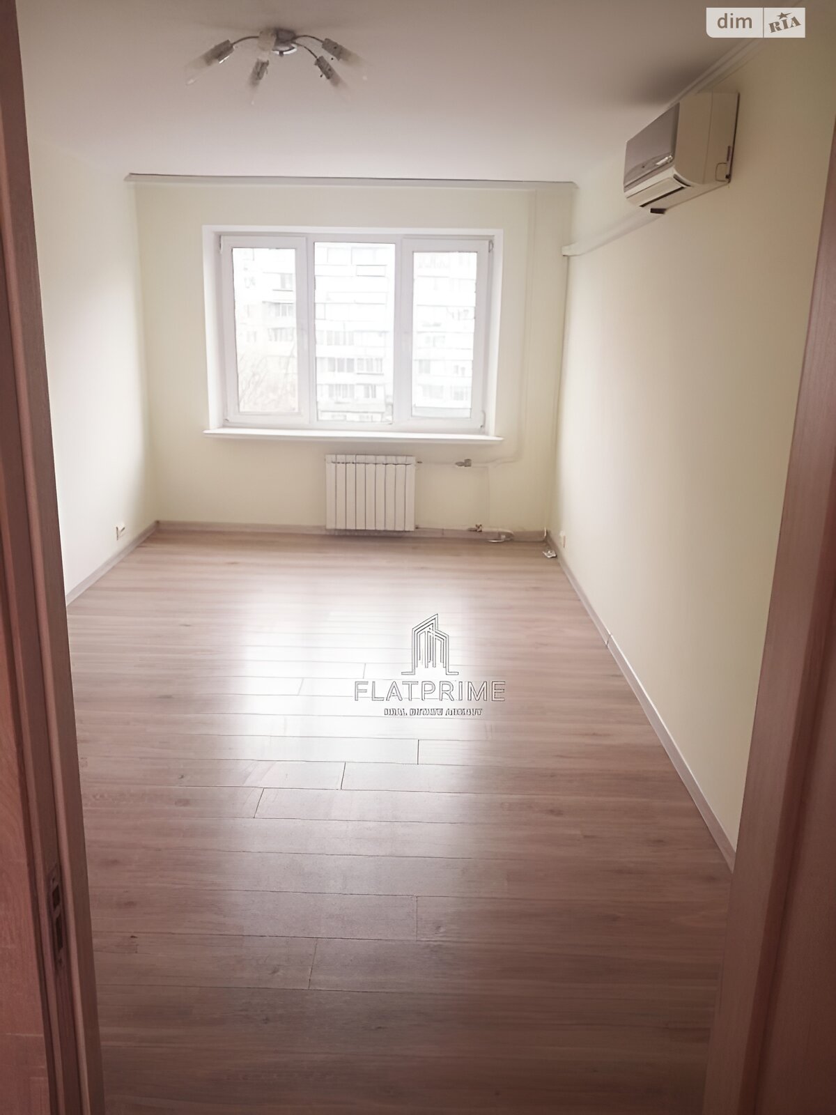 Продаж трикімнатної квартири в Києві, на просп. Оболонський 37В, район Оболонь фото 1 Продаж трикімнатної квартири в Києві, на просп. Оболонський 37В, район Оболонь фото 1